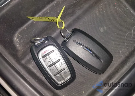 2018 Chrysler Pacifica Touring L из США, поврежденный, VIN 2C4RC1BG6JR280691